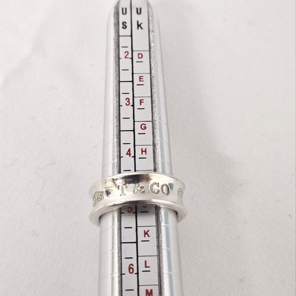 Tiffany & Co. 1837 Ring In Sterling Silver 1997 Size 5 Medium - Picture 10 of 10